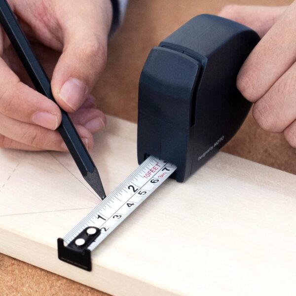 HOTO Self Lock Tape Measure, Retractable Measuring Tape. - Image 7